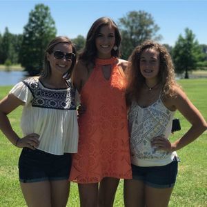 Meet your Posher, Madeline